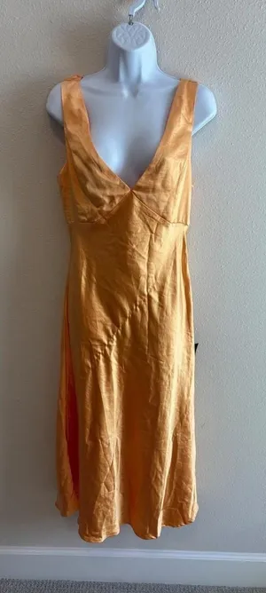 Lulus Dress midi thumbnail 1