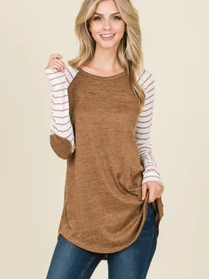 NWT Raglan Baseball Tee w/ Striped Sleeves Camel Casual Women’s Top Size Small thumbnail 3
