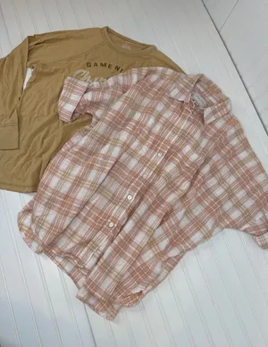 NWT Aerie Graphic Tee & American Eagle Oversized Beach Shirt Bundle OF 2 Size XS thumbnail 1