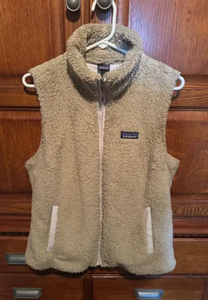 Patagonia Cream Sherpa Fleece Vest Full Zip Logo Patch Women’s Size L thumbnail 1