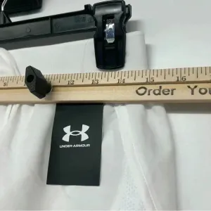 Under Armour Fly By 2.0 Shorts Womens Small Athletic Athleisure Flawed Outdoor thumbnail 11