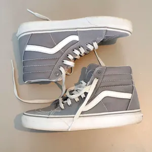 Light Gray Vans Sk8-Hi Skate Shoe -Vans Classic Sneakers (Unisex) thumbnail 1