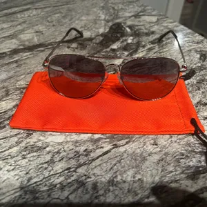 Dolly Silver Aviator Sunglasses with mirror Lens thumbnail 2
