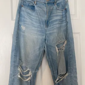 American Eagle mom straight jean thumbnail 2
