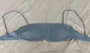 hollister bikini top  thumbnail 1