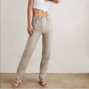 Aritzia Wilfred The Melina Taupe Vegan Leather Straight Leg Pants Size 8 thumbnail 9
