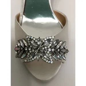 New. Womens Badgley Mischka Nikki Peep Toe Heels, White. Retails $245 thumbnail 15