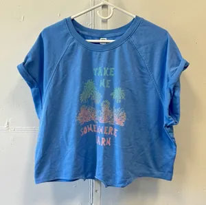 Old Navy Women's XL Blue Take Me Somewhere Warm Graphic‎ Cropped Sweatshirt Tee thumbnail 1
