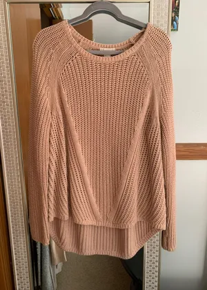 Peach Sweater thumbnail 1