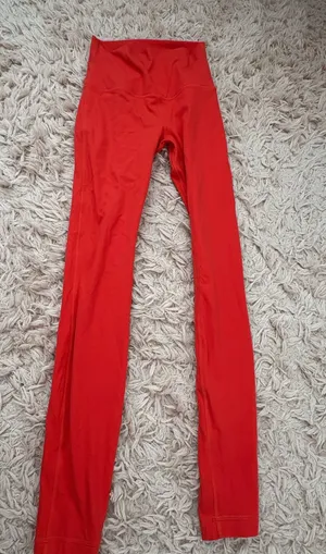 Lululemon leggings align red  thumbnail 1