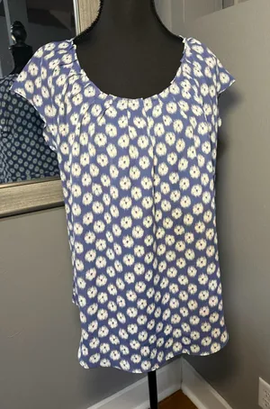 NWT Lauren Conrad Blue Floral Tie Back Pleat Neck Blouse Size Medium. thumbnail 1