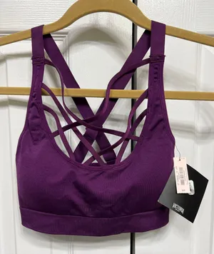 Victoria’s Secret Sports Bra – NWT thumbnail 1