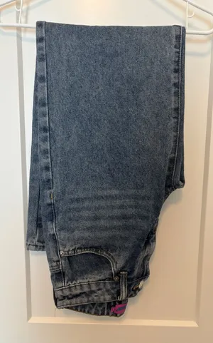 Edikted Jeans thumbnail 1