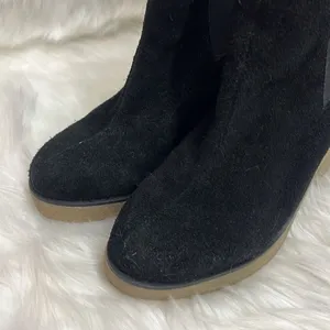 Urban Outfitters Black Suede Posey Gumsole Boots D21‎ thumbnail 4