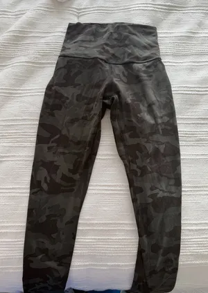 Green Camo Lululemon 25” Align Leggings thumbnail 1