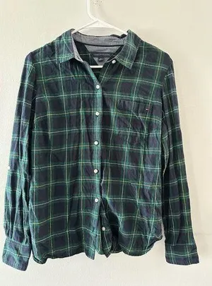 Tommy Hilfiger Top Women's Medium Green Button Down Plaid Long Sleeve Cotton thumbnail 1