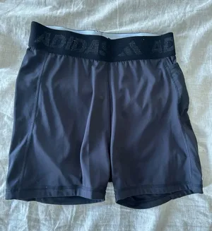 ☀️3/$25 Adidas tech fit Runners shorts black large prime green thumbnail 1