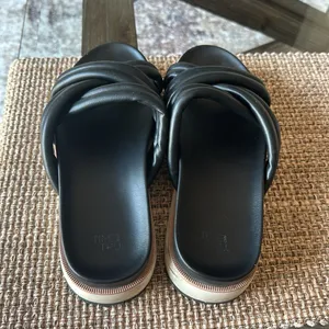 Women's Black Strappy Sandals Size 9 thumbnail 5