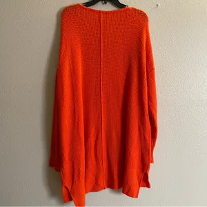 Free People over size V neck sweater SZ M/L thumbnail 2