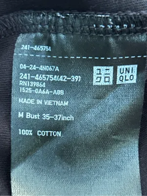 Uniqlo short sleeve tee Black Size M thumbnail 3