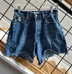 Abercrombie Dad Shorts High-Rise thumbnail 1