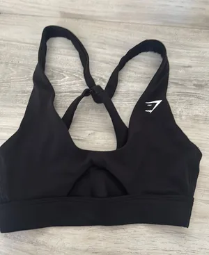 Gymshark Sports Bra thumbnail 1