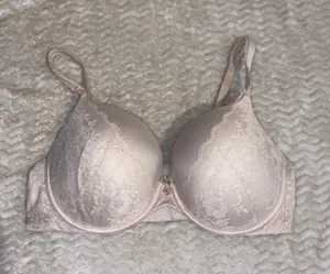 Victoria's Secret Bra thumbnail 1