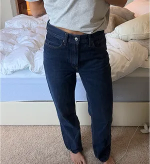 Abercrombie High-Rise Loose Jeans dark rinse 26R thumbnail 2