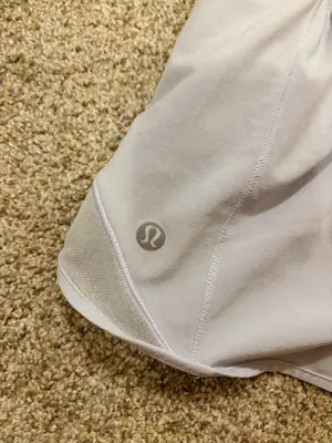 Lululemon Lavendar 2.5" Hotty Hot Shorts thumbnail 4
