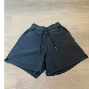 Lululemon Scuba High-Rise Short 5" Size 4‎ Yoga Workout Running thumbnail 6