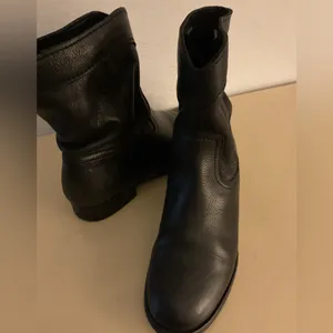 Frye women Black Leather moto Cara Roper boots size 6.5 thumbnail 9