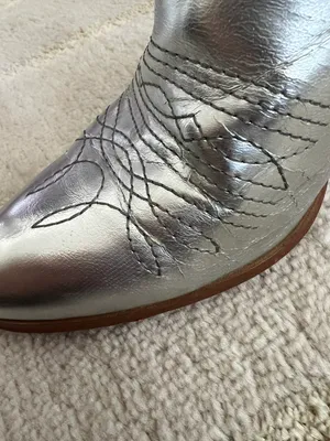 Silver Cowboy Boots Size 8 thumbnail 5