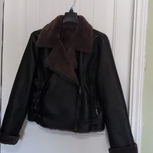 ANA FAUX LEATHER JACKETSIZE LARGE thumbnail 8