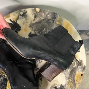 Frye Black Leather Chelsea Ankle Boots Block Heel thumbnail 13
