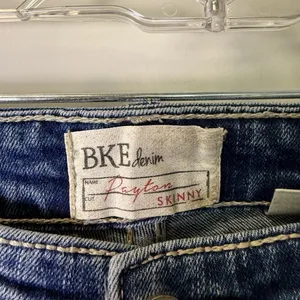 BKE Women's Payton Skinny Jean High Waist Stone Wash Medium Stretch Distress 30L thumbnail 4
