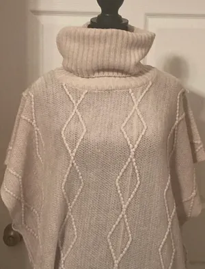 Time And Tru Beige fall cable knit poncho vest thumbnail 4