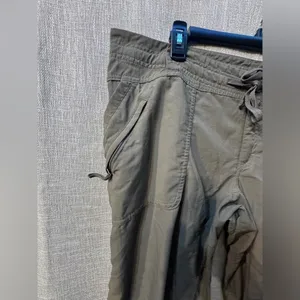 North Face Lightweight Hiking Pant army green- women’s 16 short thumbnail 7