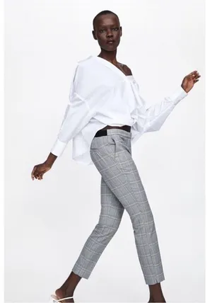 Zara Plaid Ankle Pants in Gray Size Large thumbnail 2
