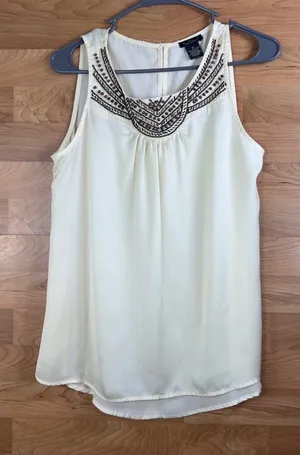 Nue Options Medium Sleeveless Beaded Top with a Keyhole Button Closure thumbnail 1