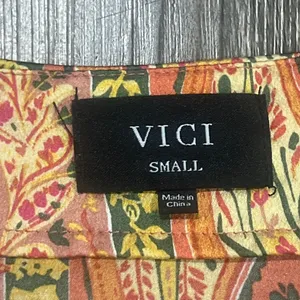 FINAL PRICE Vici Multicolor Floral Skirt thumbnail 4