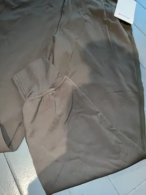 Align Super-High-Rise Ribbed-Waist Jogger thumbnail 2