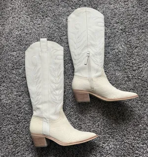 DV by Dolce Vita White Embroidered Western Boots thumbnail 3