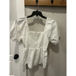 Women’s Loft White Babydoll Smocked Peplum Top Sz Large Coquette Cottagecore thumbnail 3