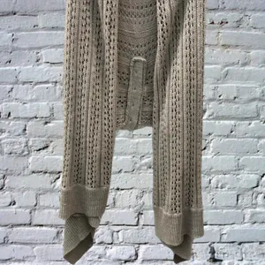 ALICE + OLIVIA Crotchet Draped Sweater Vest Medium thumbnail 4