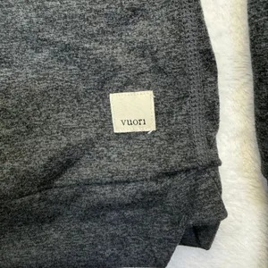 Vuori Halo Essential Hoodie VW226 Charcoal Heather Gray Womens XL Activewear thumbnail 2