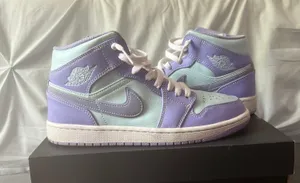 Nike Air Jordan 1 Mid thumbnail 1