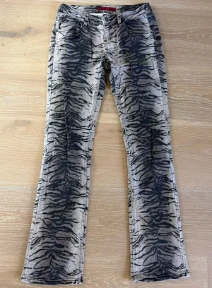 Jaded London Jeans Bootcut Tiger Print Size 26 Black Grayish Taupe thumbnail 1
