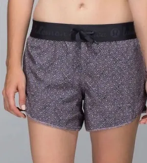 Lululemon Go The Distance Reversible Short Szie 8 thumbnail 1