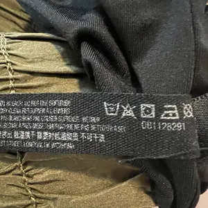 Free People‎ Movement Shorts Medium The Way Home Olive Green thumbnail 4