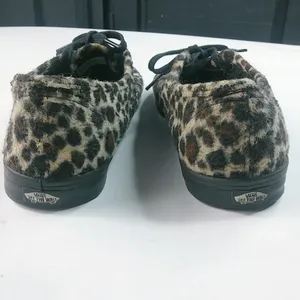 Vans 6.5 Furry Leopard Sneakers Shoes thumbnail 4